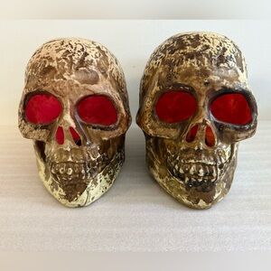 Pair of Light Up Halloween Skulls
